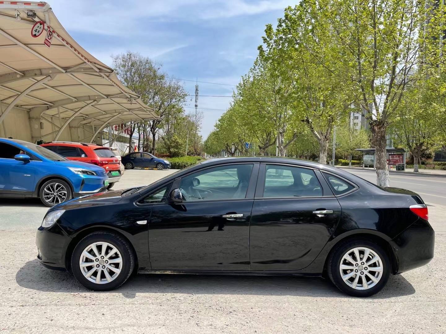 新到2014年别克英朗